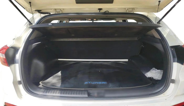 2015 Hyundai Creta  SX 1.6 Petrol , Petrol, Manual, 74,707 km, exterior