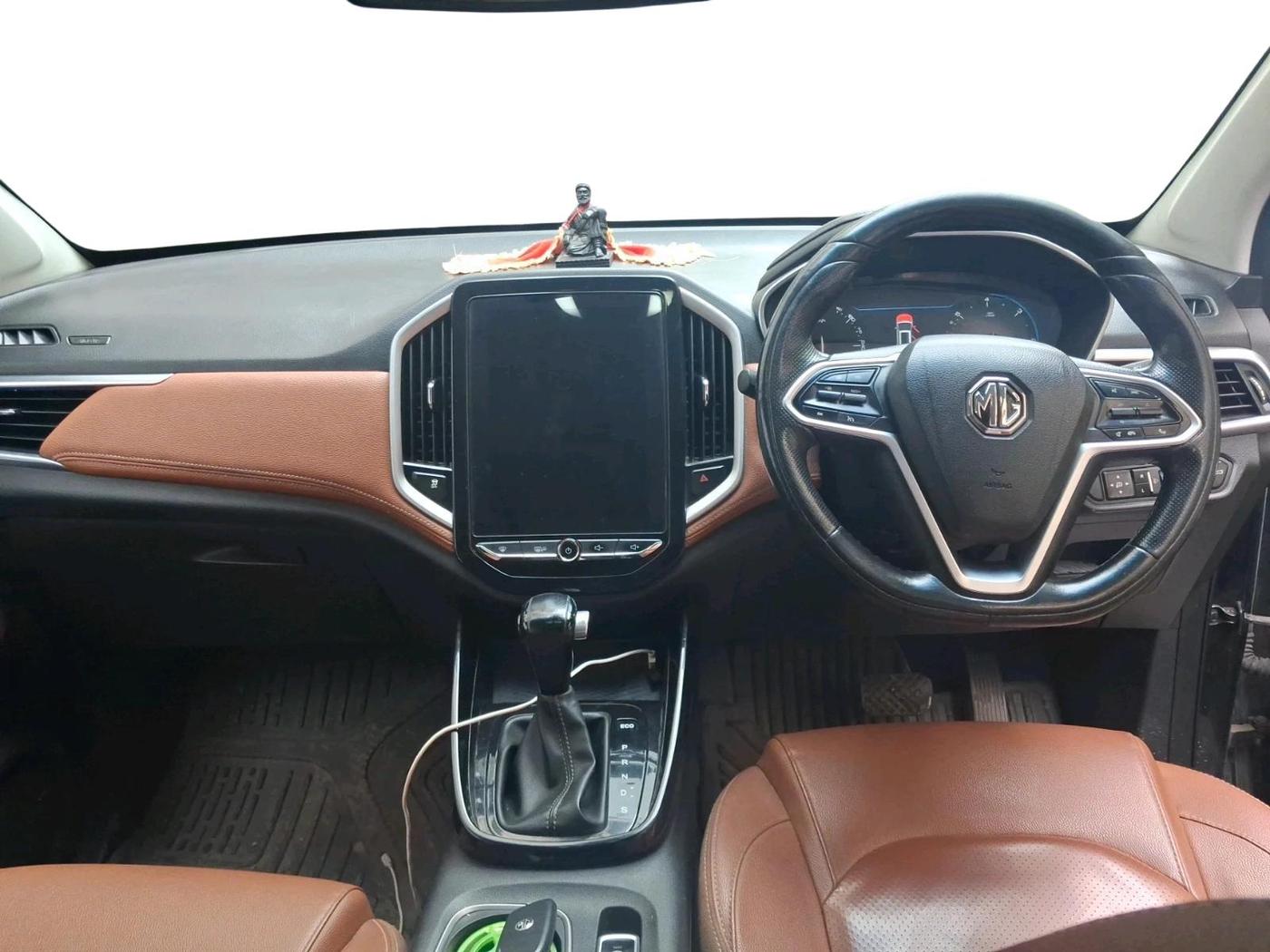 2021 MG HECTOR PLUS SHARP 1.5 PETROL TURBO CVT 6-STR, Petrol, Automatic, 1,26,293 km, interior