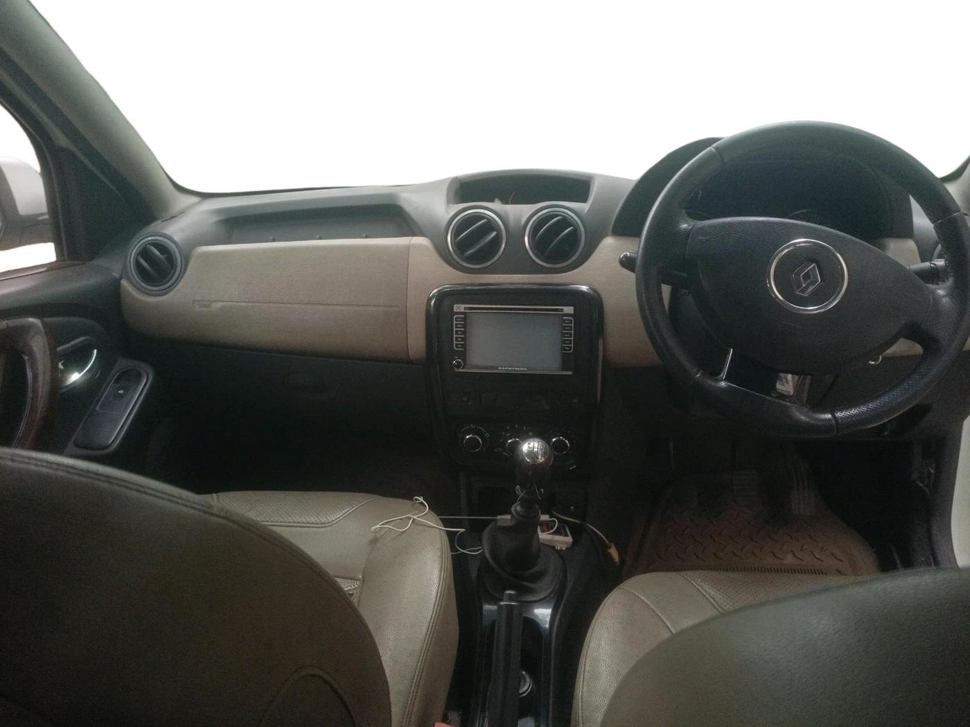 2012 Renault Duster 110 PS RXZ DIESEL, Diesel, Manual, 1,49,604 km, interior