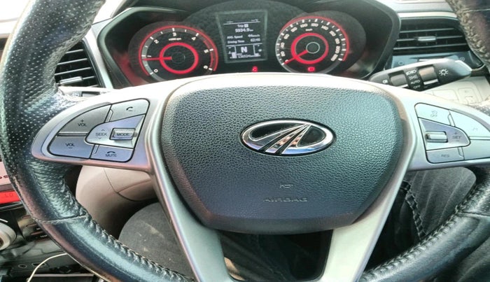 2020 Mahindra XUV300 W8 1.5 DIESEL, Diesel, Manual, 1,36,524 km, interior