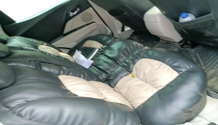 2020 Mahindra XUV300 W8 1.5 DIESEL, Diesel, Manual, 1,36,524 km, interior