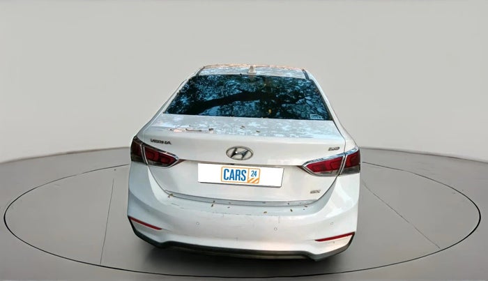 2018 Hyundai Verna 1.6 SX (O) CRDI MT, Diesel, Manual, 89,500 km, exterior