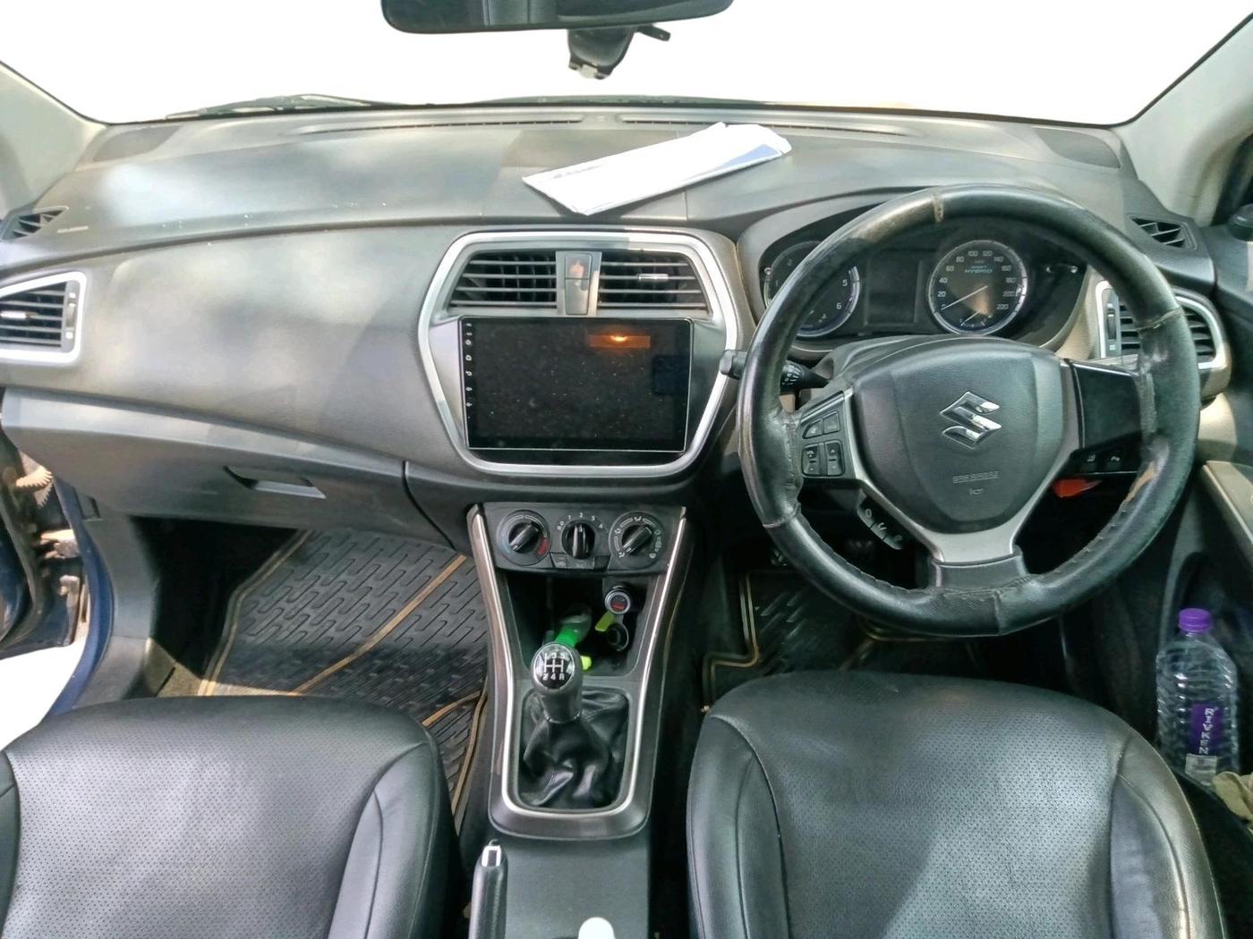 2018 Maruti S Cross SIGMA 1.3, Diesel, Manual, 1,33,973 km, interior