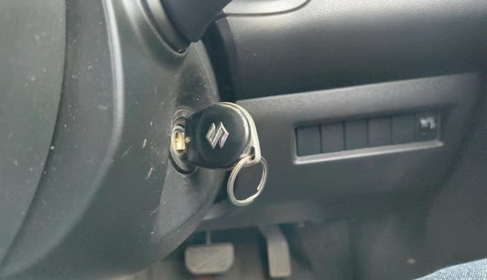2019 Maruti Swift VXI AMT, Petrol, Automatic, 32,200 km, interior