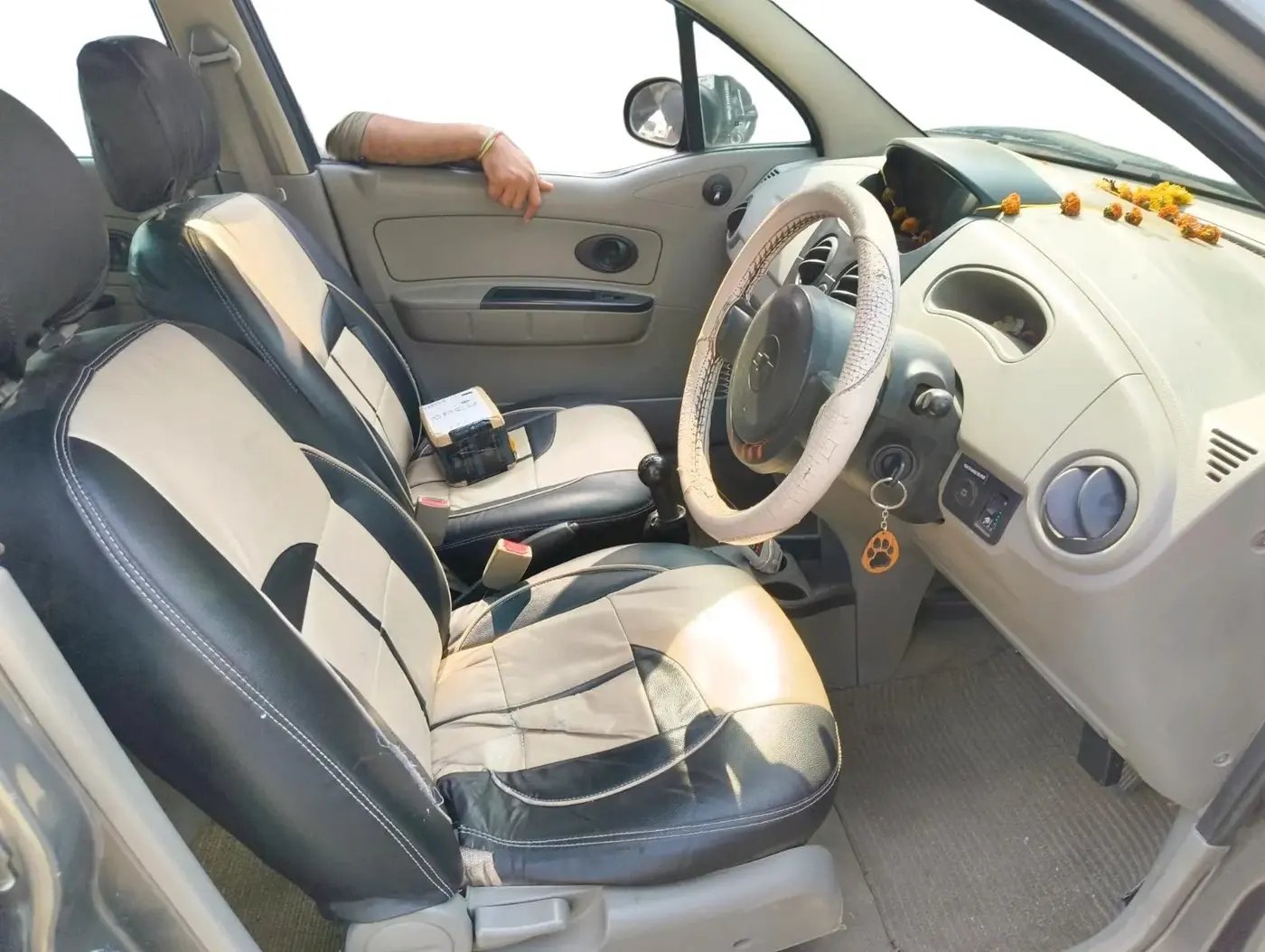 2012 Chevrolet Spark LS 1.0 LPG, Petrol, Manual, 73,000 km, interior