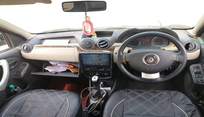 2014 Renault Duster 85 PS RXL DIESEL, Diesel, Manual, 1,32,525 km, interior