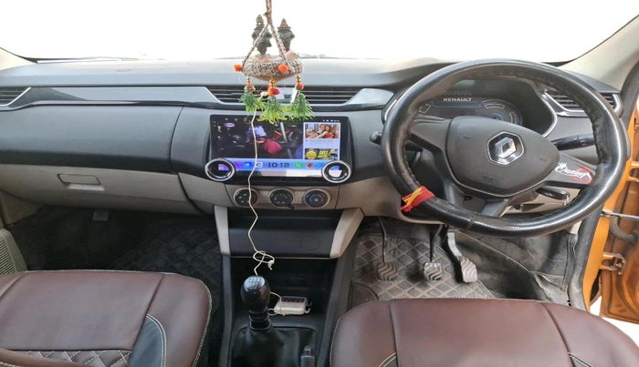 2020 Renault TRIBER RXL MT, Petrol, Manual, 66,747 km, interior