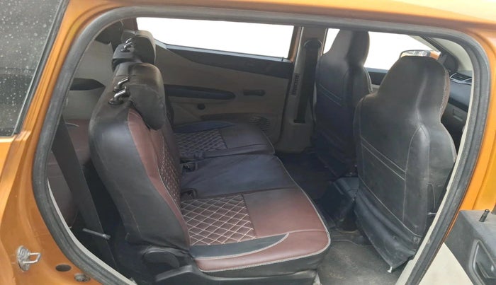 2020 Renault TRIBER RXL MT, Petrol, Manual, 66,747 km, interior