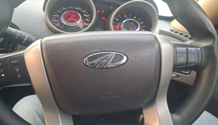 2014 Mahindra XUV500 W6, Diesel, Manual, 88,740 km, interior