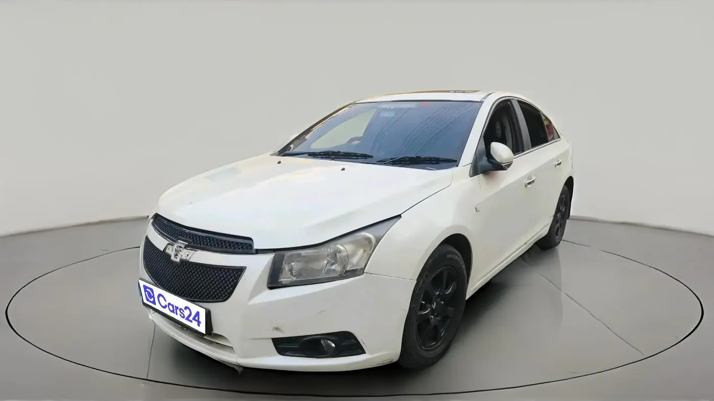 2013 Chevrolet Cruze LTZ, Diesel, Manual, 70,200 km, exterior