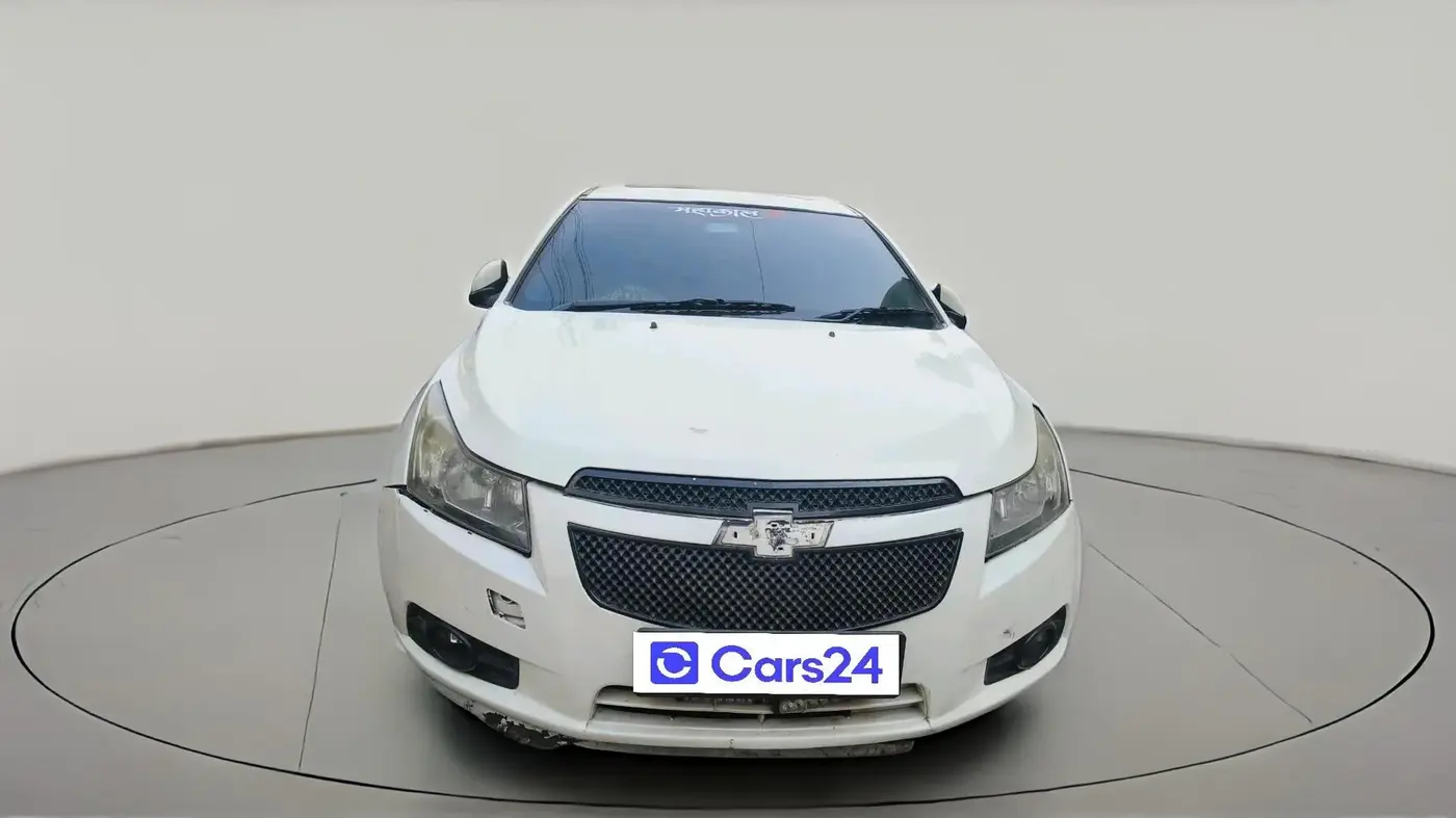 2013 Chevrolet Cruze LTZ, Diesel, Manual, 70,200 km, exterior