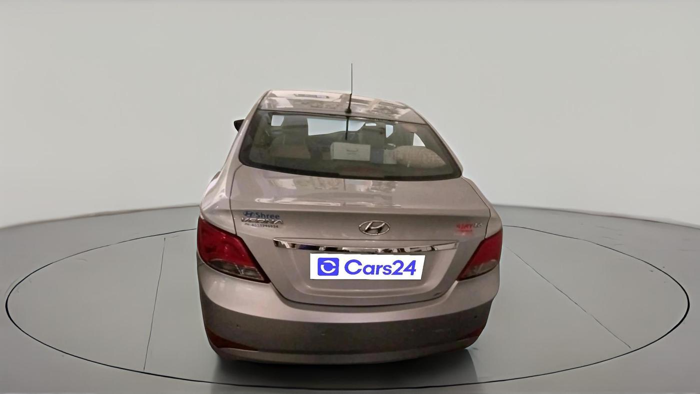 2015 Hyundai Verna FLUIDIC 4S 1.6 VTVT S(O), Petrol, Manual, 78,072 km, exterior