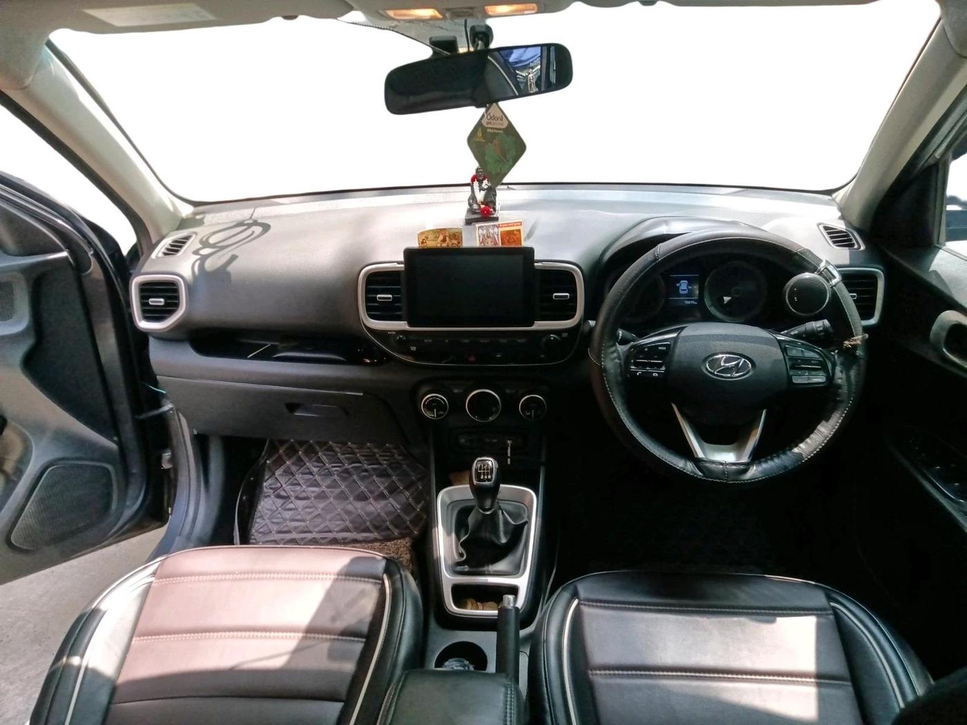 2022 Hyundai VENUE SX 1.0 TURBO IMT, Petrol, Manual, 70,819 km, interior