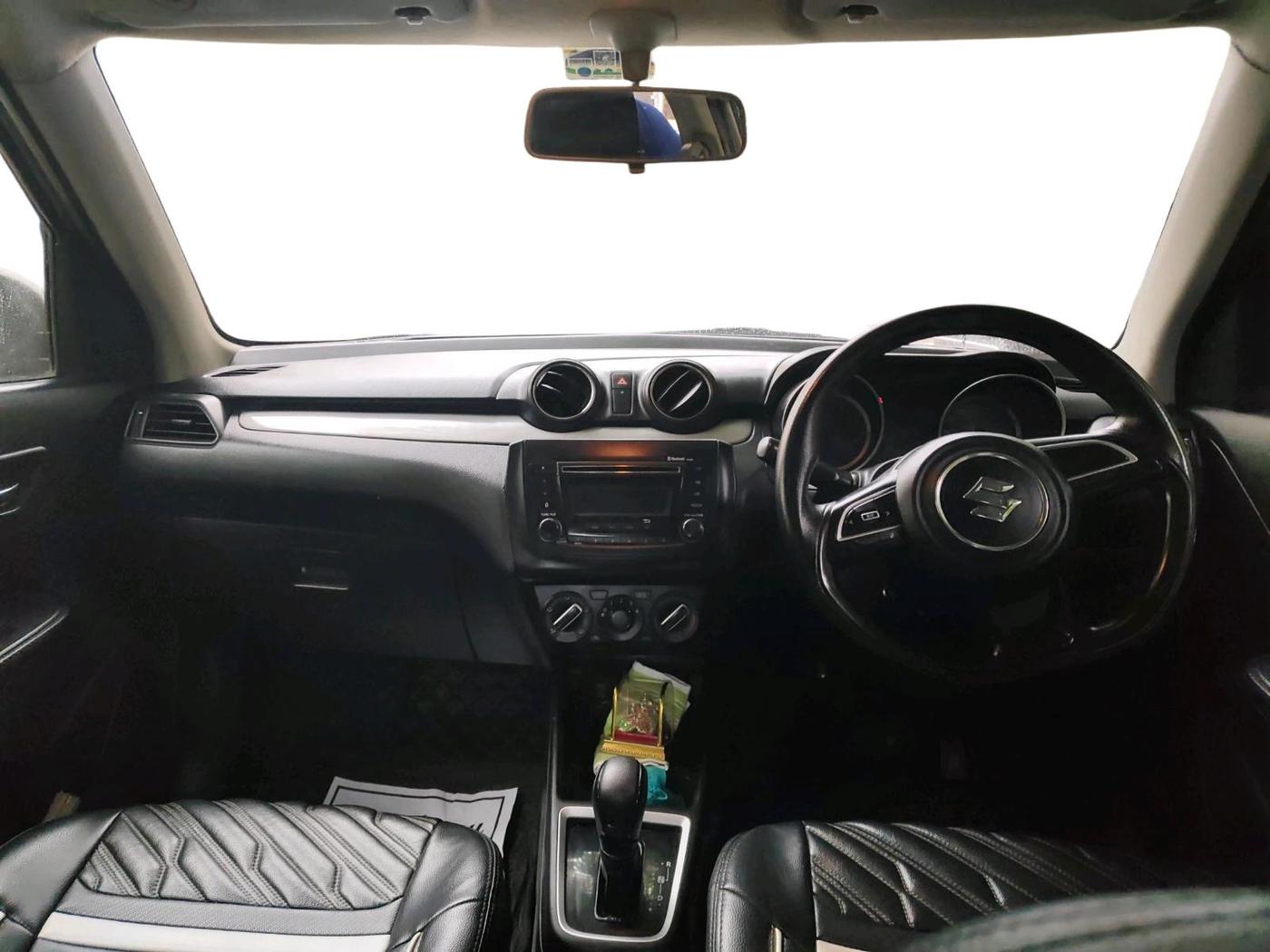 2019 Maruti Swift VXI AMT, Petrol, Automatic, 62,380 km, interior