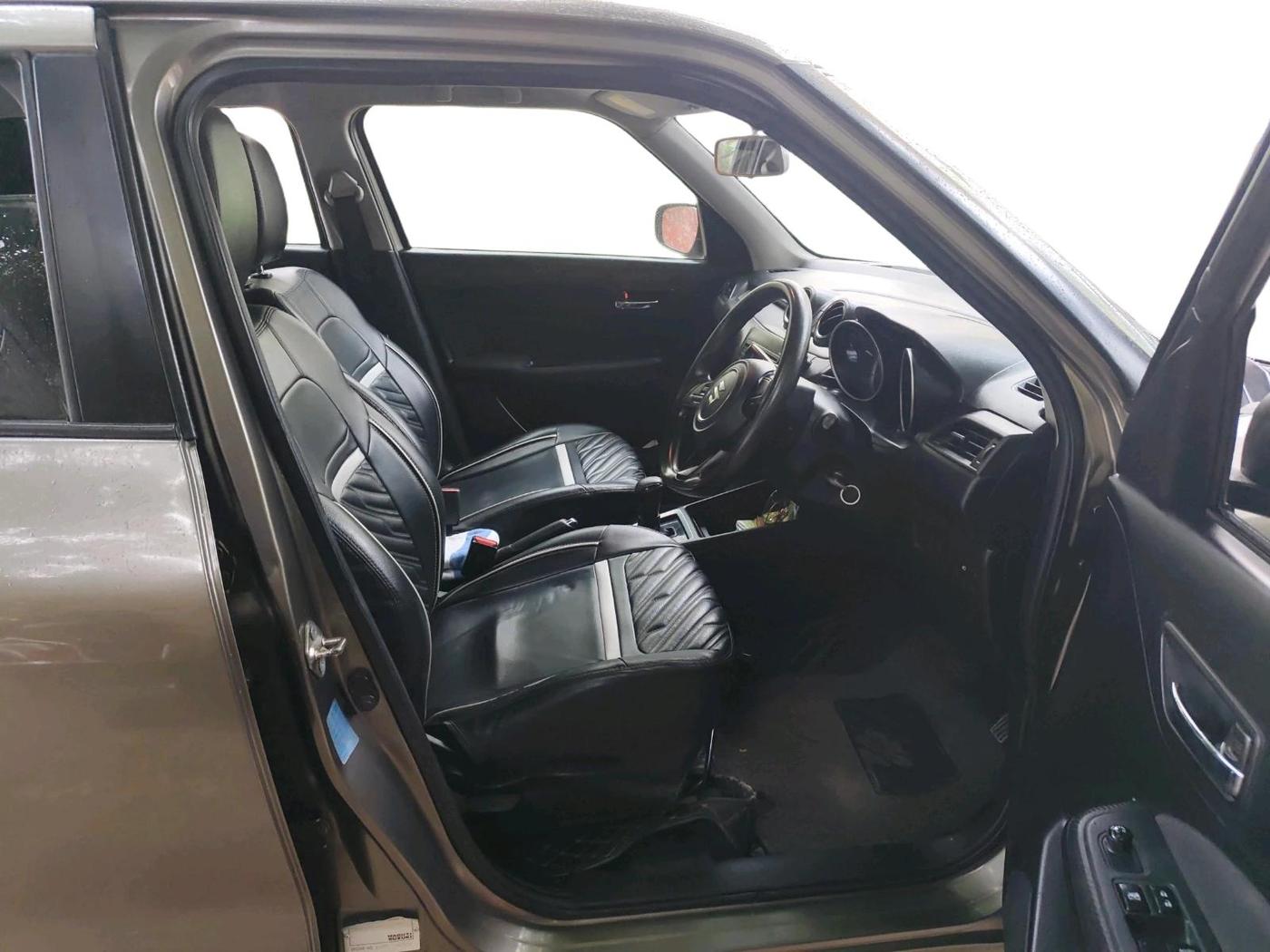 2019 Maruti Swift VXI AMT, Petrol, Automatic, 62,380 km, interior