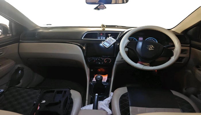 2017 Maruti Ciaz SIGMA DIESEL 1.3, Diesel, Manual, 90,474 km, interior