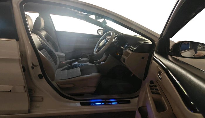 2017 Maruti Ciaz SIGMA DIESEL 1.3, Diesel, Manual, 90,474 km, interior