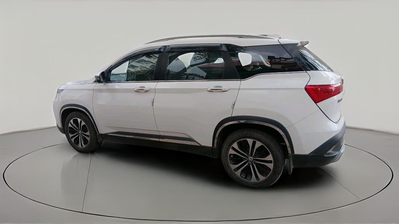 2021 MG HECTOR SHARP 2.0 DIESEL, Diesel, Manual, 1,16,828 km, exterior