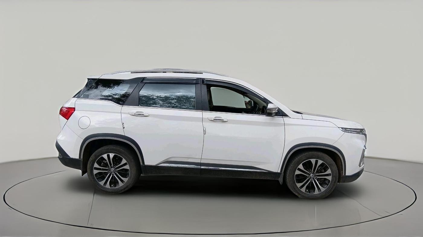 2021 MG HECTOR SHARP 2.0 DIESEL, Diesel, Manual, 1,16,828 km, exterior