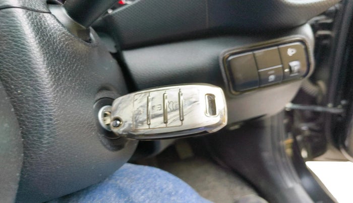 2023 KIA SONET HTK PLUS 1.2, Petrol, Manual, 24,219 km, interior