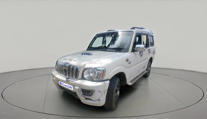 2013 Mahindra Scorpio EX M2DI, Diesel, Manual, 44,041 km, exterior