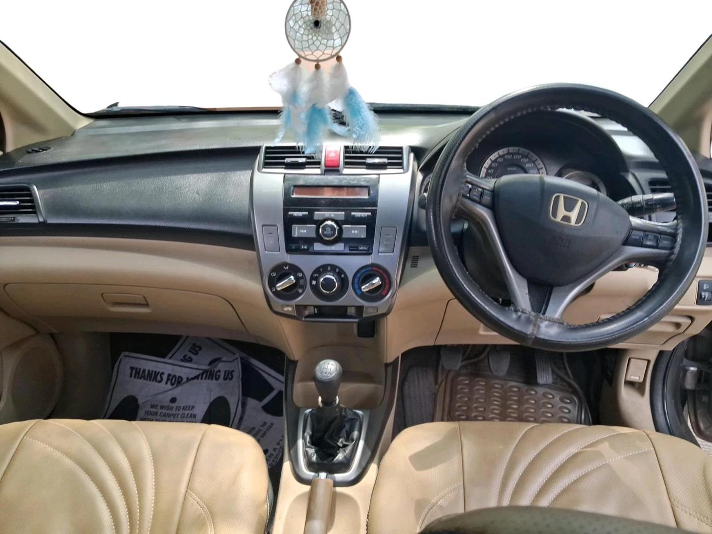 2013 Honda City 1.5L I-VTEC V MT SUNROOF, Petrol, Manual, 40,003 km, interior