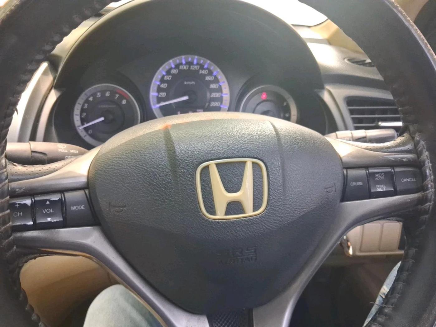 2013 Honda City 1.5L I-VTEC V MT SUNROOF, Petrol, Manual, 40,003 km, interior