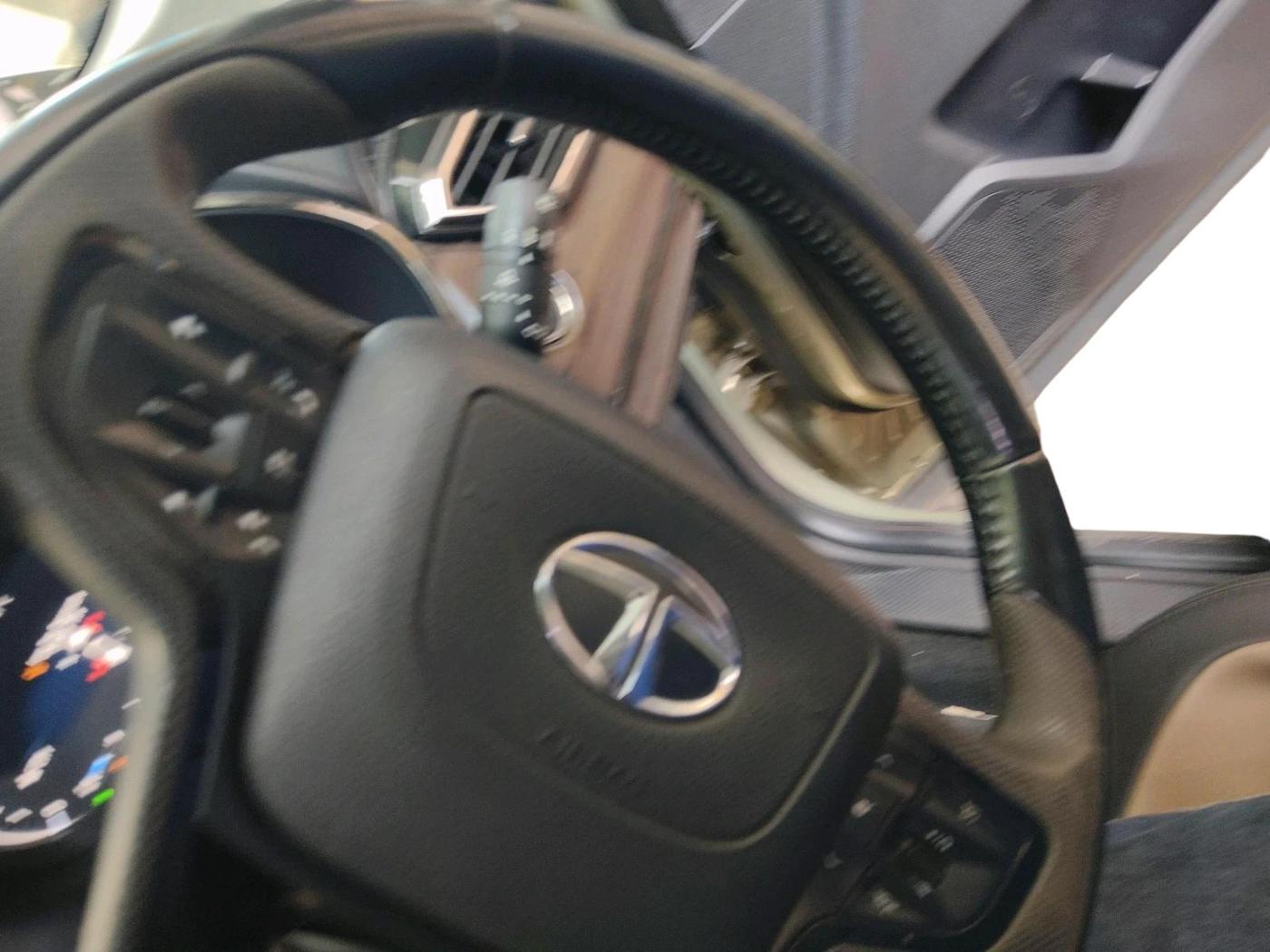 2022 Tata Safari XZ PLUS KAZIRANGA, Diesel, Manual, 47,520 km, interior