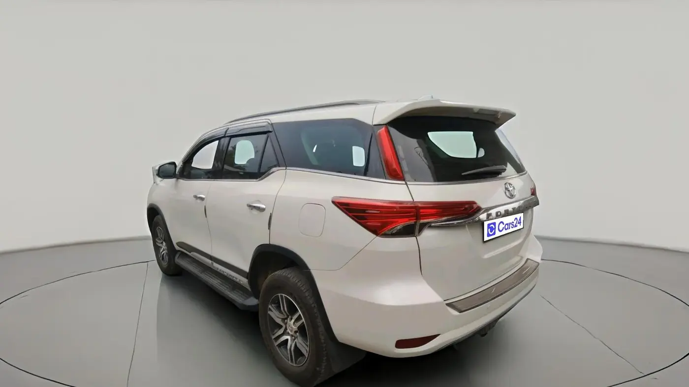 2018 Toyota Fortuner 2.8 4X2 MT, Diesel, Manual, 1,43,328 km, exterior