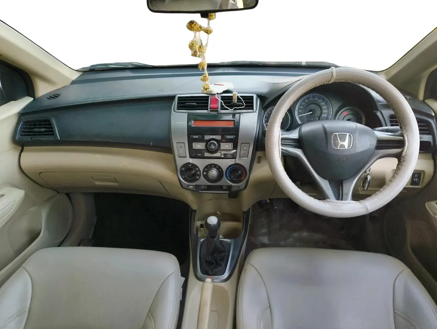 2013 Honda City 1.5L I-VTEC E MT, Petrol, Manual, 1,08,300 km, interior
