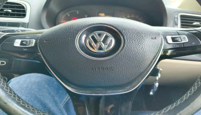 2017 Volkswagen Polo HIGHLINE1.5L, Diesel, Manual, 90,200 km, interior