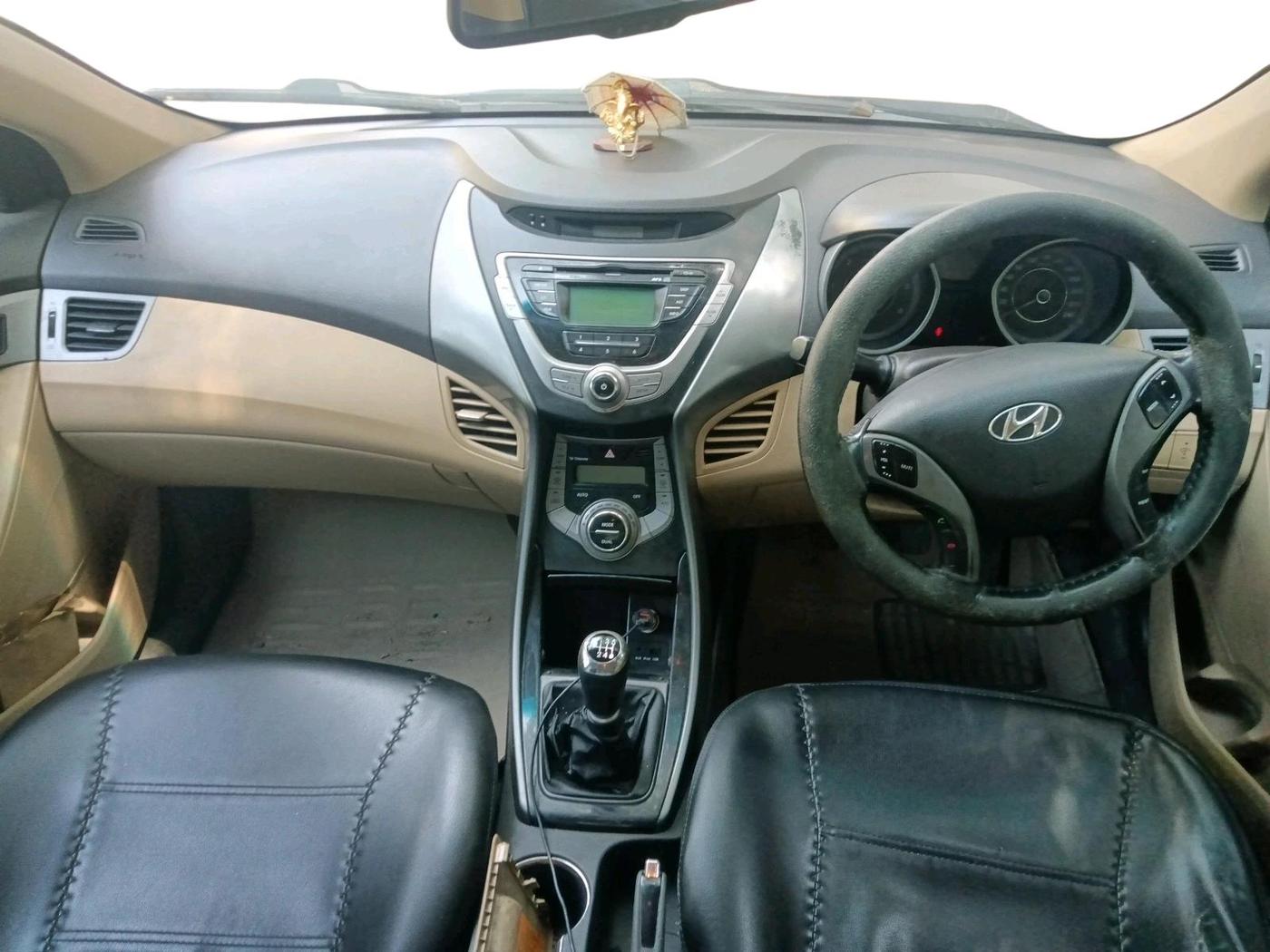 2012 Hyundai New Elantra 1.6 S MT DIESEL, Diesel, Manual, 1,72,255 km, interior