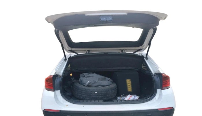 2012 BMW X1 sDrive20d, Diesel, Automatic, 1,29,996 km, exterior