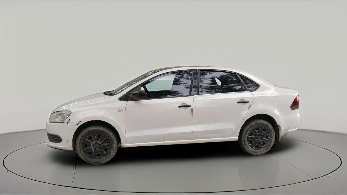 2012 Volkswagen Vento TRENDLINE 1.6, Petrol, Manual, 99,998 km, exterior