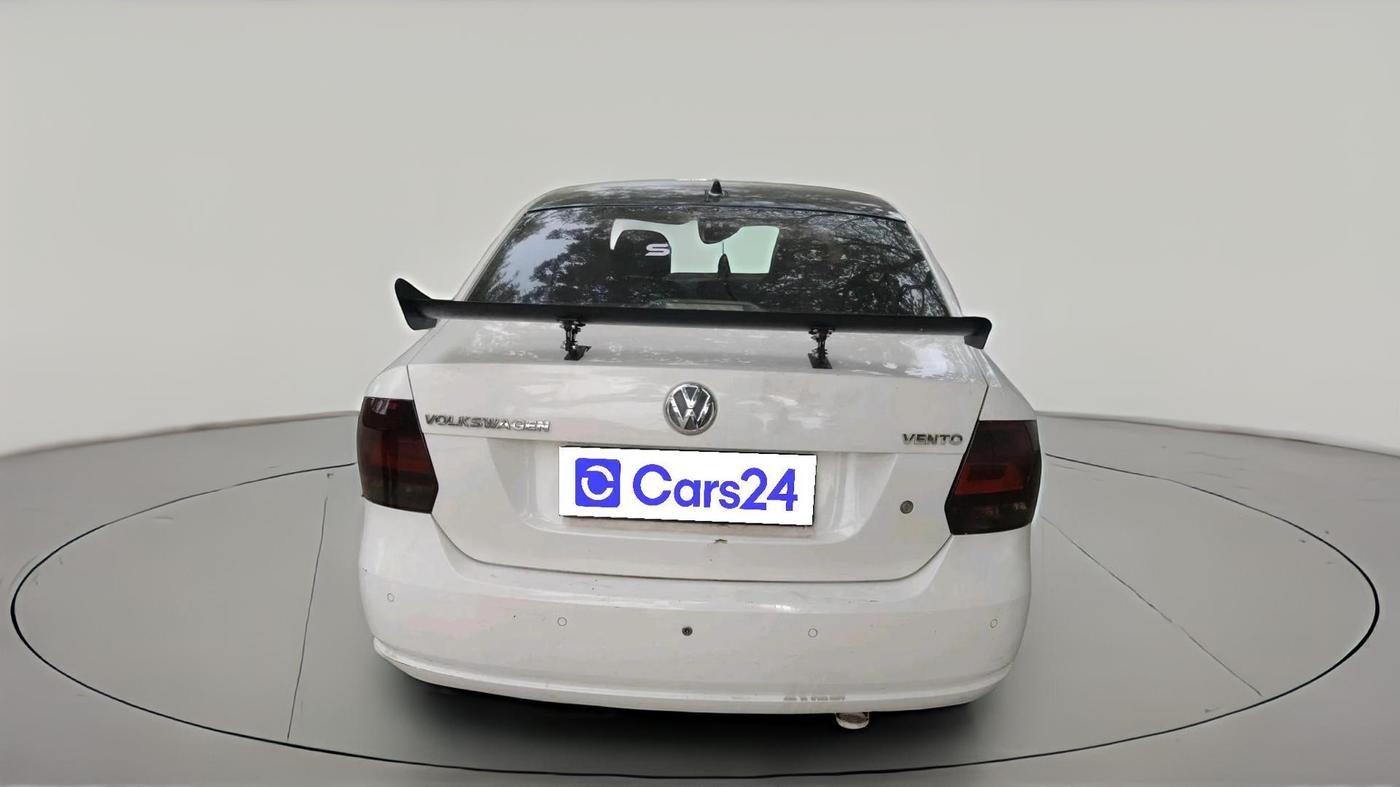 2012 Volkswagen Vento TRENDLINE 1.6, Petrol, Manual, 99,998 km, exterior