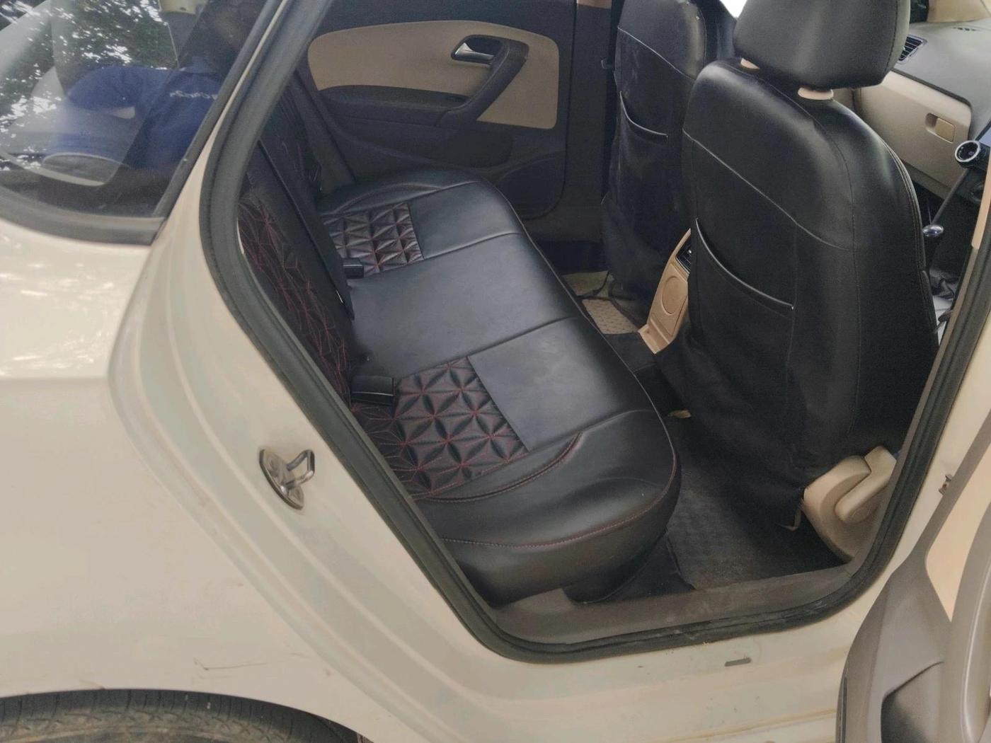 2012 Volkswagen Vento TRENDLINE 1.6, Petrol, Manual, 99,998 km, interior