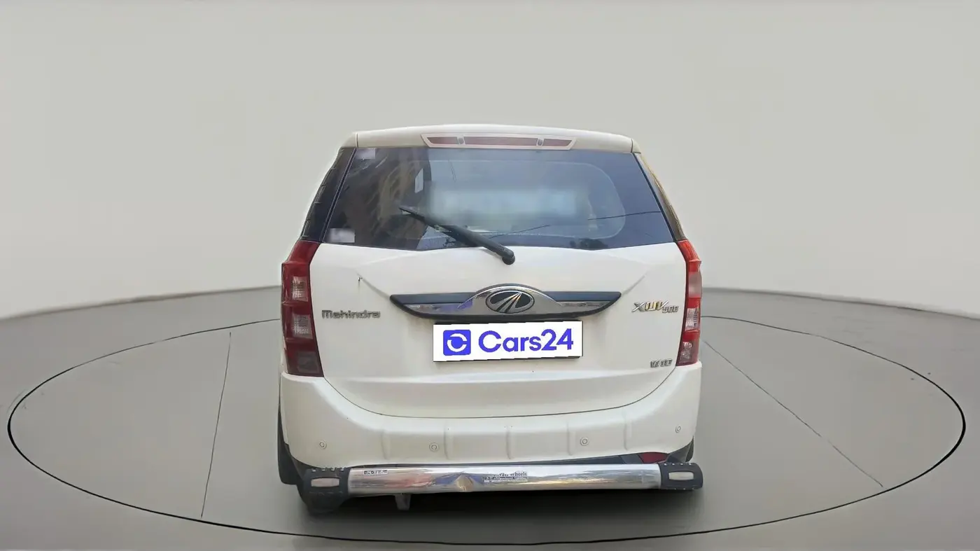 2017 Mahindra XUV500 W10, Diesel, Manual, 1,46,076 km, exterior