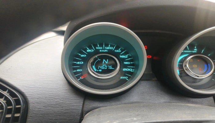 2017 Mahindra XUV500 W10, Diesel, Manual, 1,46,076 km, interior