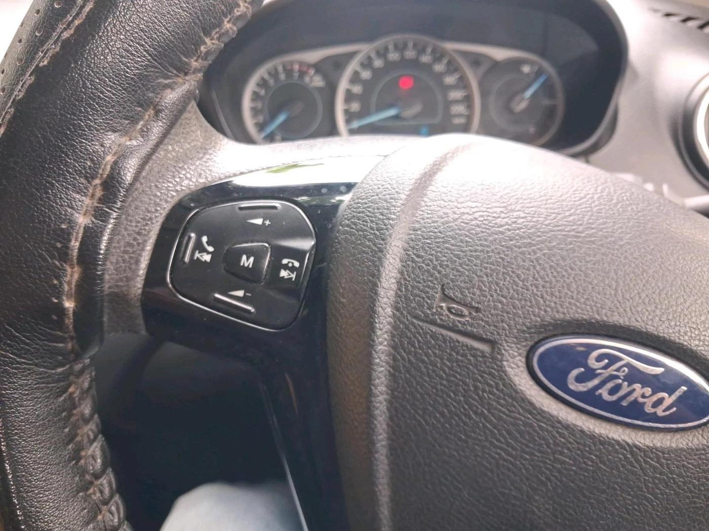 2019 Ford New Figo TITANIUM 1.2 PETROL MT, Petrol, Manual, 52,793 km, interior