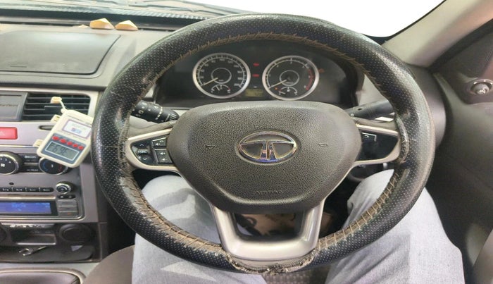 2017 Tata Safari Storme 2.2 VX 4X2, Diesel, Manual, 1,95,488 km, interior
