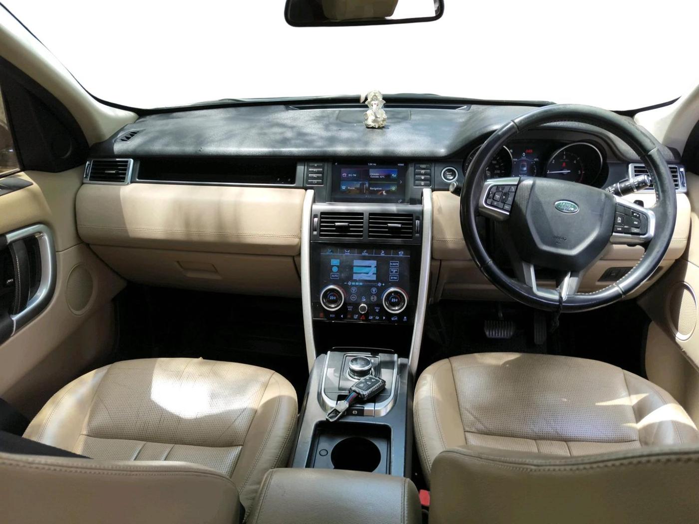 2018 Landrover DISCOVERY SPORT HSE, Diesel, Automatic, 1,30,250 km, interior