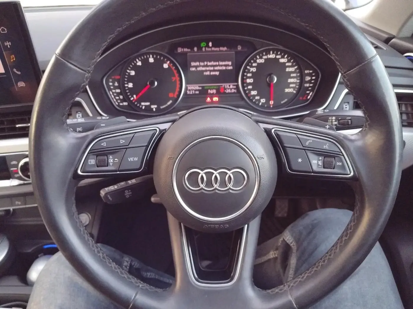 2022 Audi A4 40 TFSI  PREMIUM PLUS, Petrol, Automatic, 32,459 km, interior