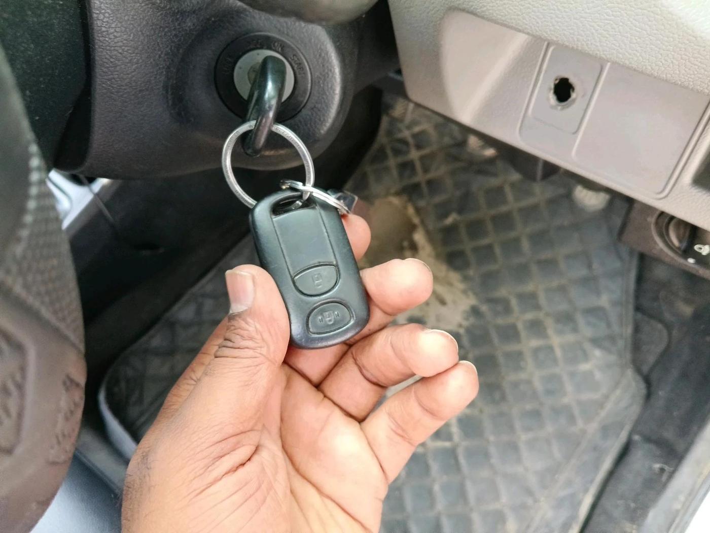 2011 Toyota Etios V, Petrol, Manual, 79,500 km, interior