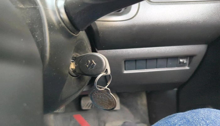 2018 Maruti Swift VDI, Diesel, Manual, 76,800 km, interior