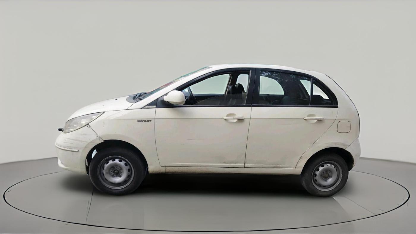 2013 Tata Indica Vista LX QUADRAJET, Diesel, Manual, 2,66,176 km, exterior