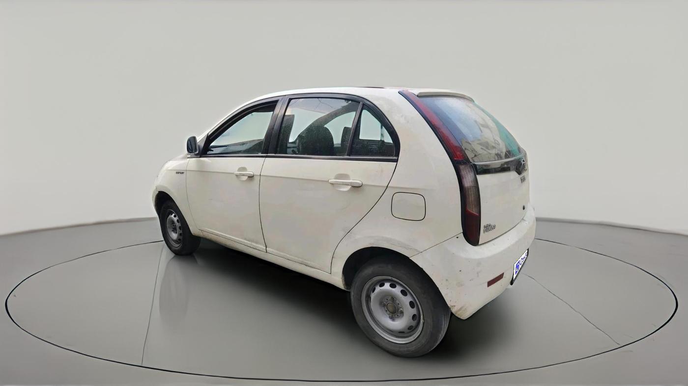 2013 Tata Indica Vista LX QUADRAJET, Diesel, Manual, 2,66,176 km, exterior
