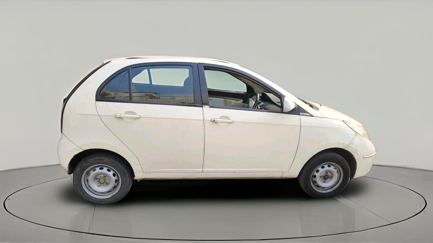 2013 Tata Indica Vista LX QUADRAJET, Diesel, Manual, 2,66,176 km, exterior
