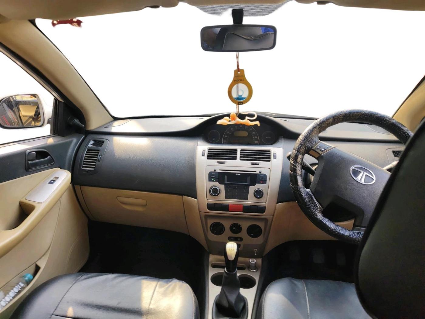 2013 Tata Indica Vista LX QUADRAJET, Diesel, Manual, 2,66,176 km, interior