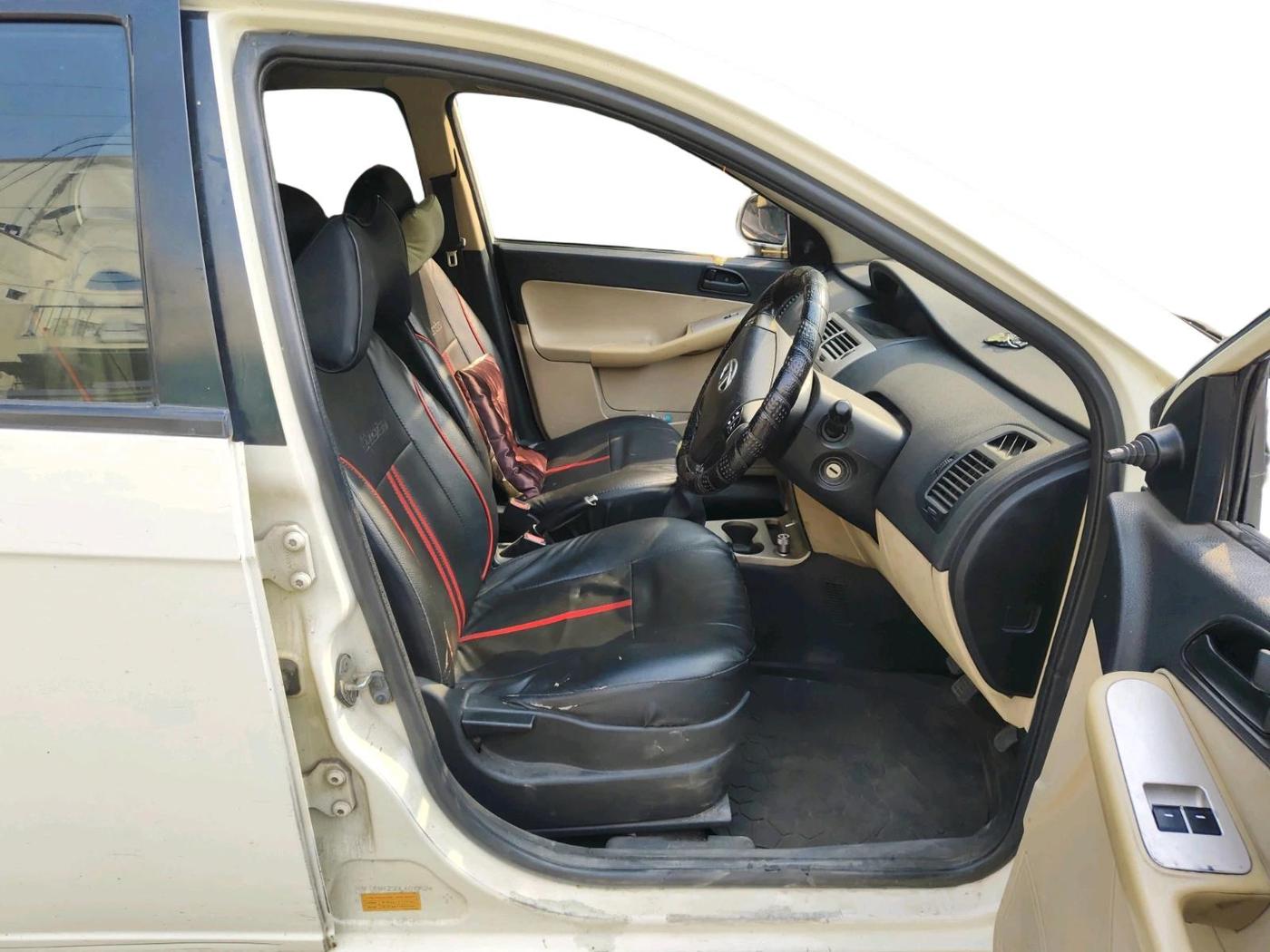 2013 Tata Indica Vista LX QUADRAJET, Diesel, Manual, 2,66,176 km, interior