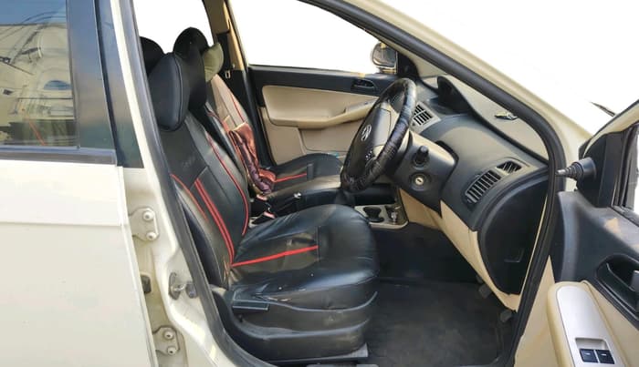 2013 Tata Indica Vista LX QUADRAJET, Diesel, Manual, 2,66,176 km, interior